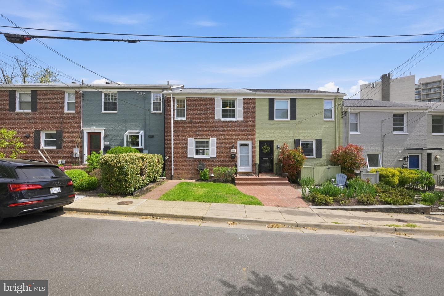 211 Guthrie Avenue photo 2