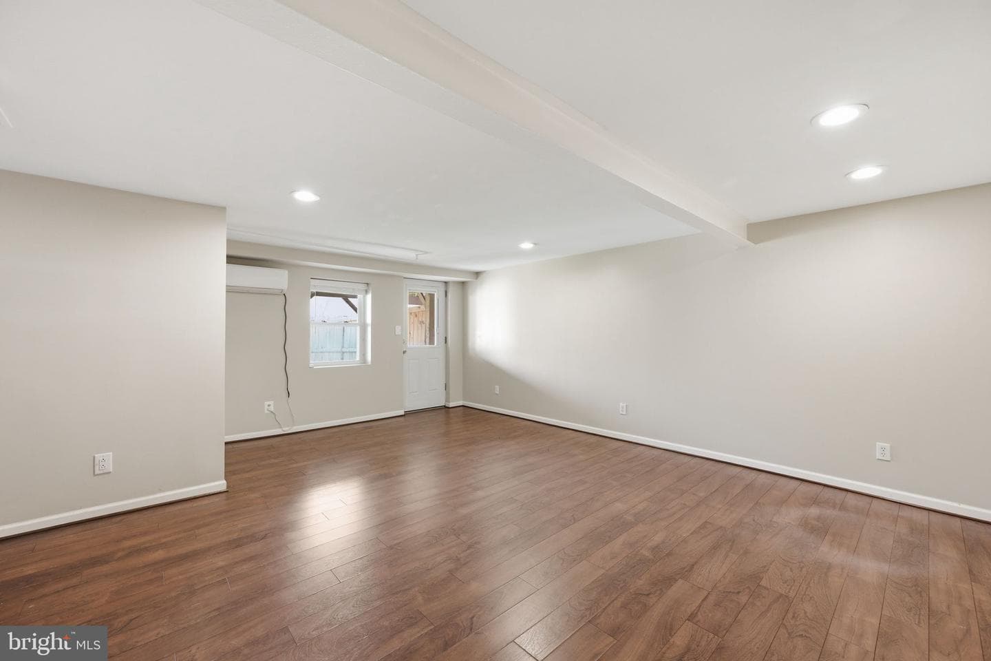 211 Guthrie Avenue photo 36