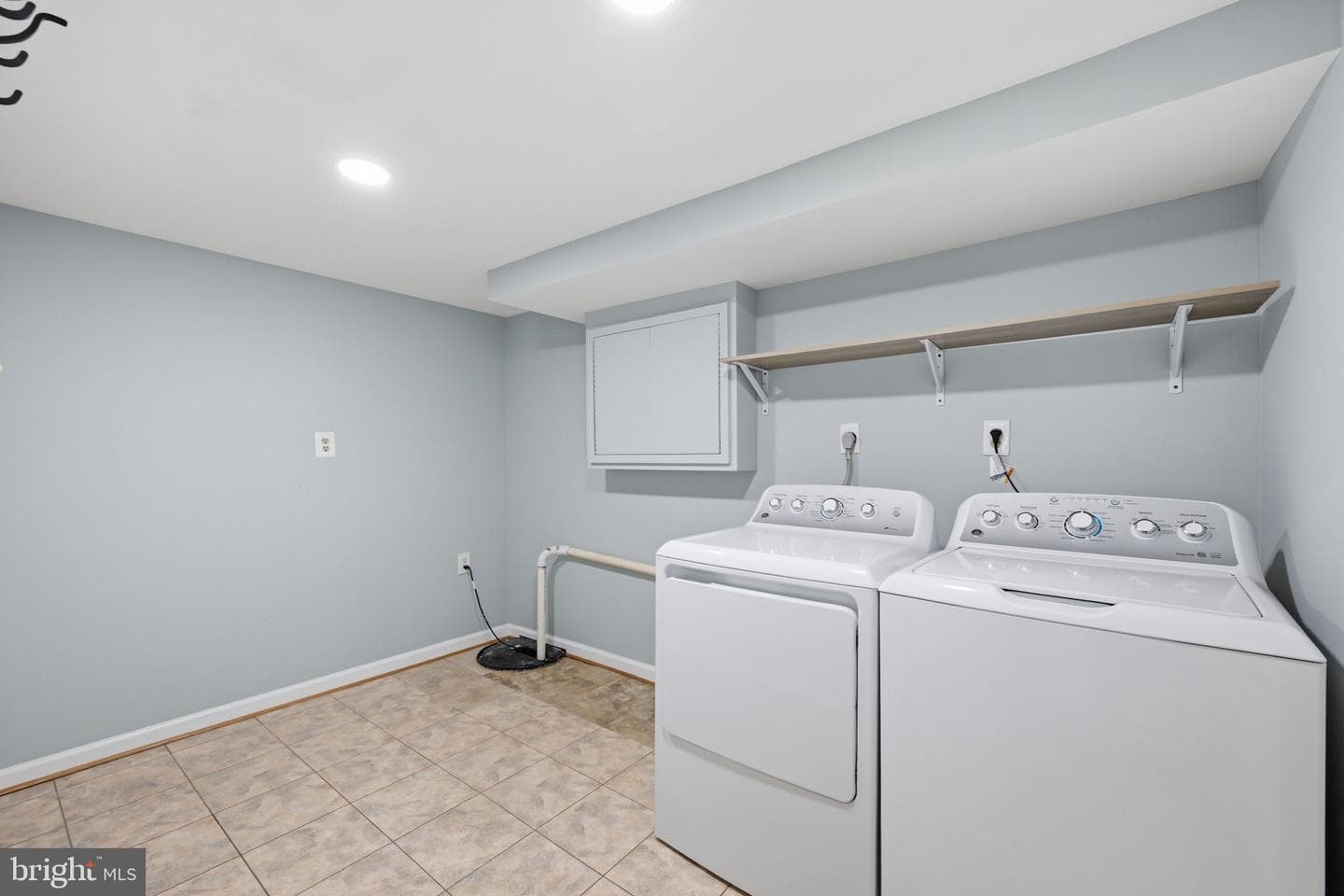 211 Guthrie Avenue photo 37