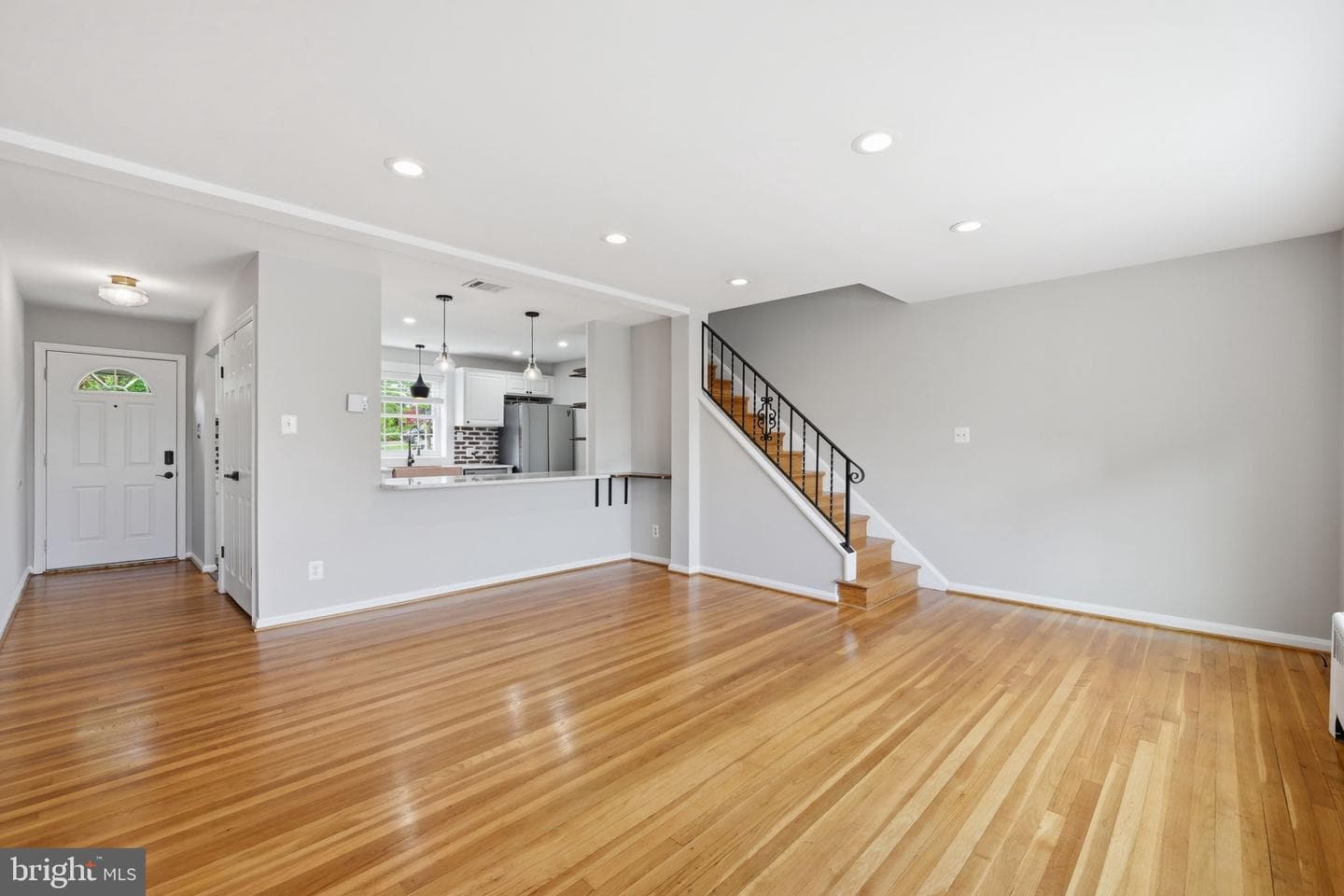 211 Guthrie Avenue photo 6