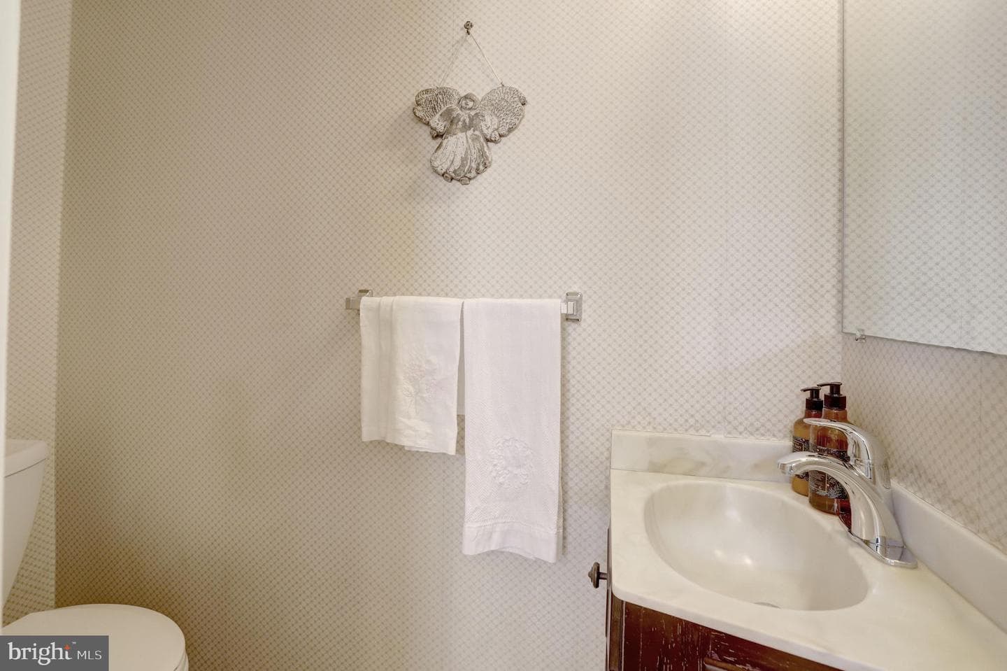 402 Second Street photo 18