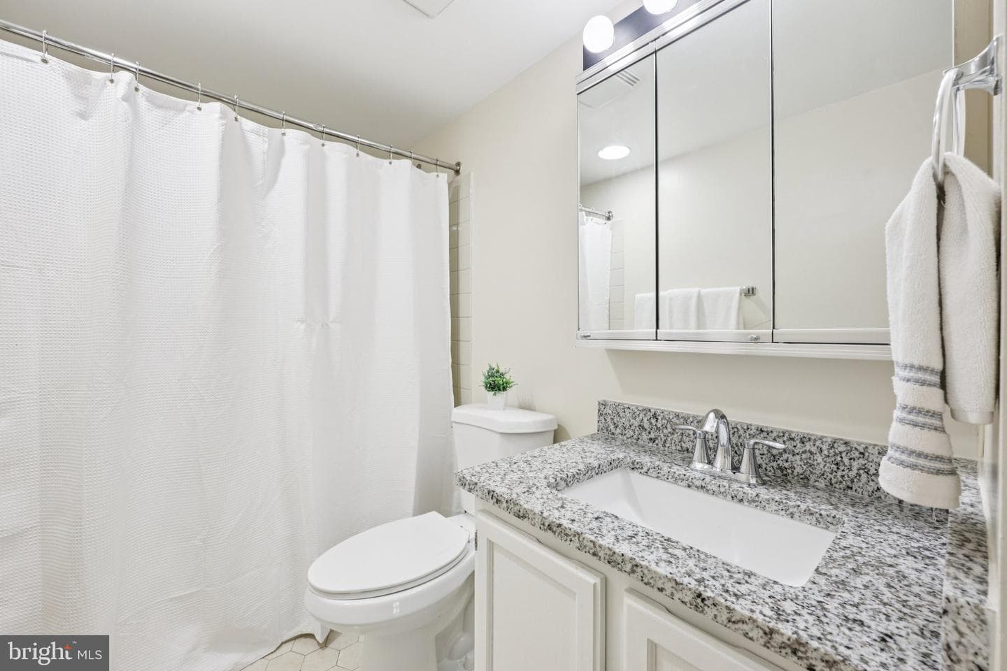 801 Howard Street N #108 photo 19
