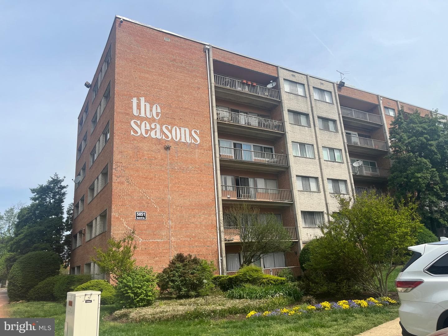 5851 Quantrell Avenue #406