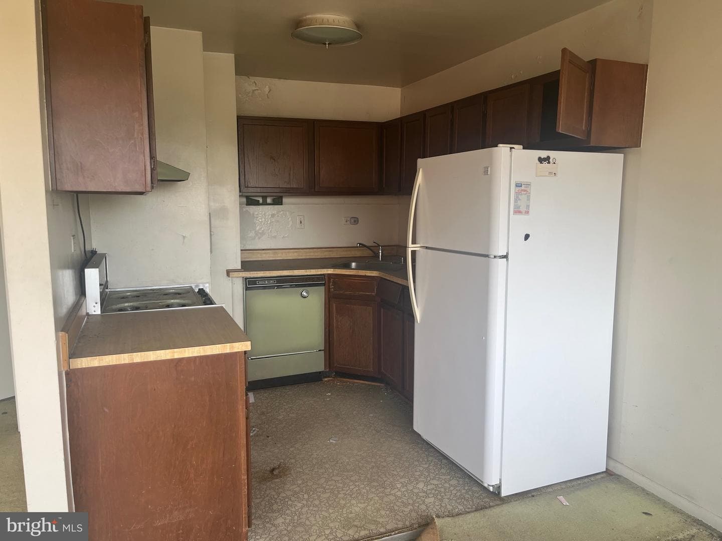 5851 Quantrell Avenue #406 photo 3