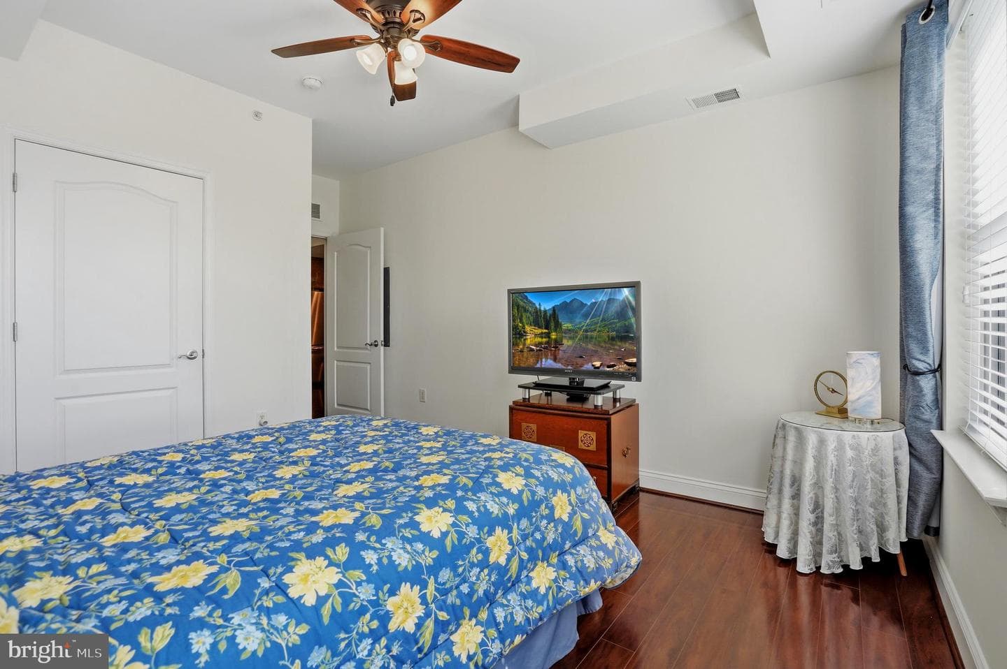 1111 Oronoco Street #427 photo 19