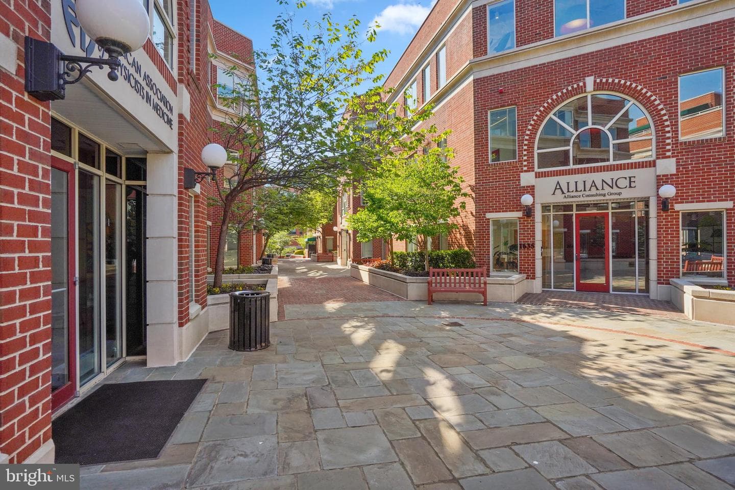 1111 Oronoco Street #427 photo 32