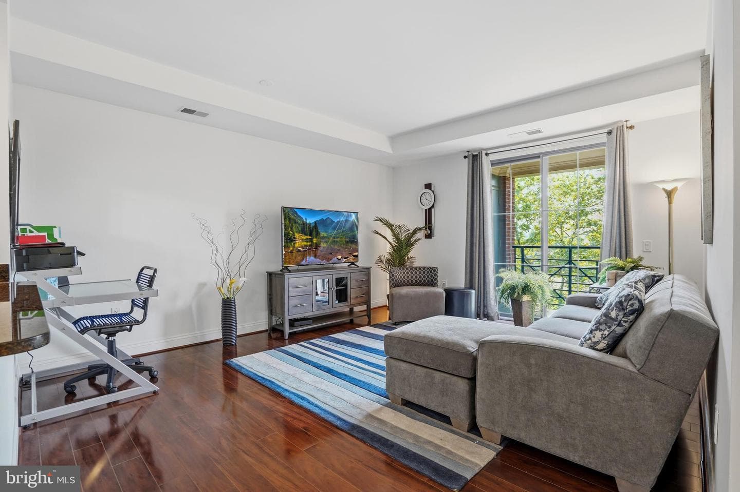 1111 Oronoco Street #427 photo 9