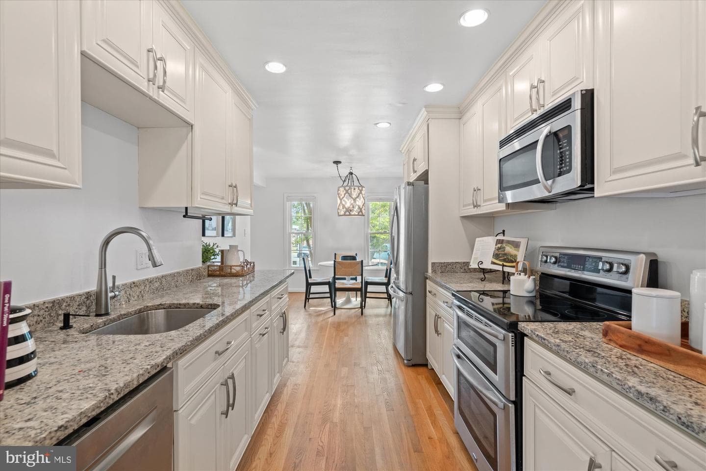 5431 Richenbacher Avenue photo 14
