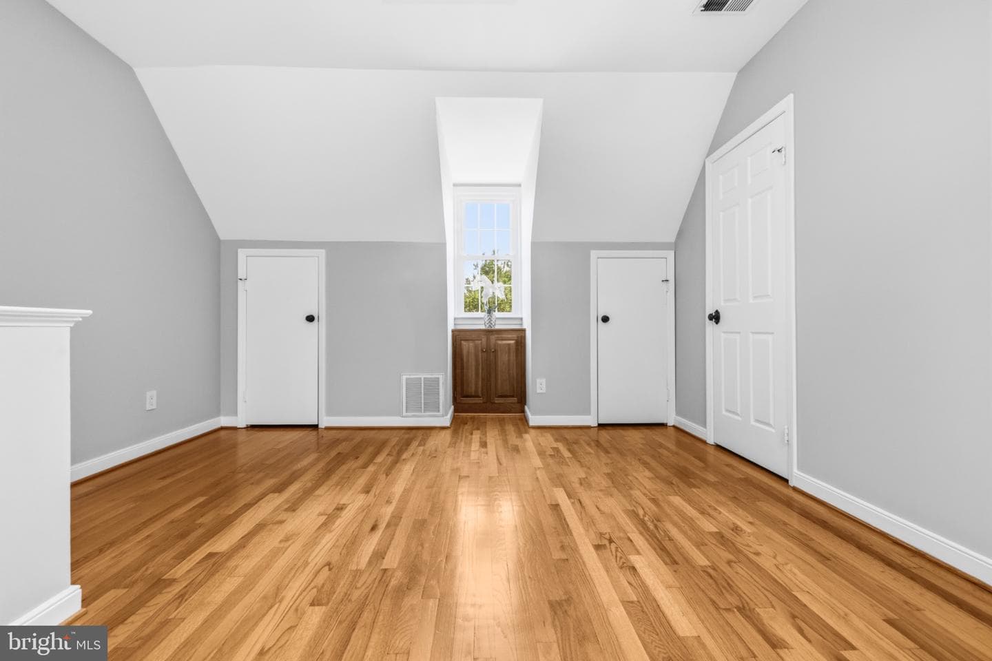 669 S Columbus Street photo 33