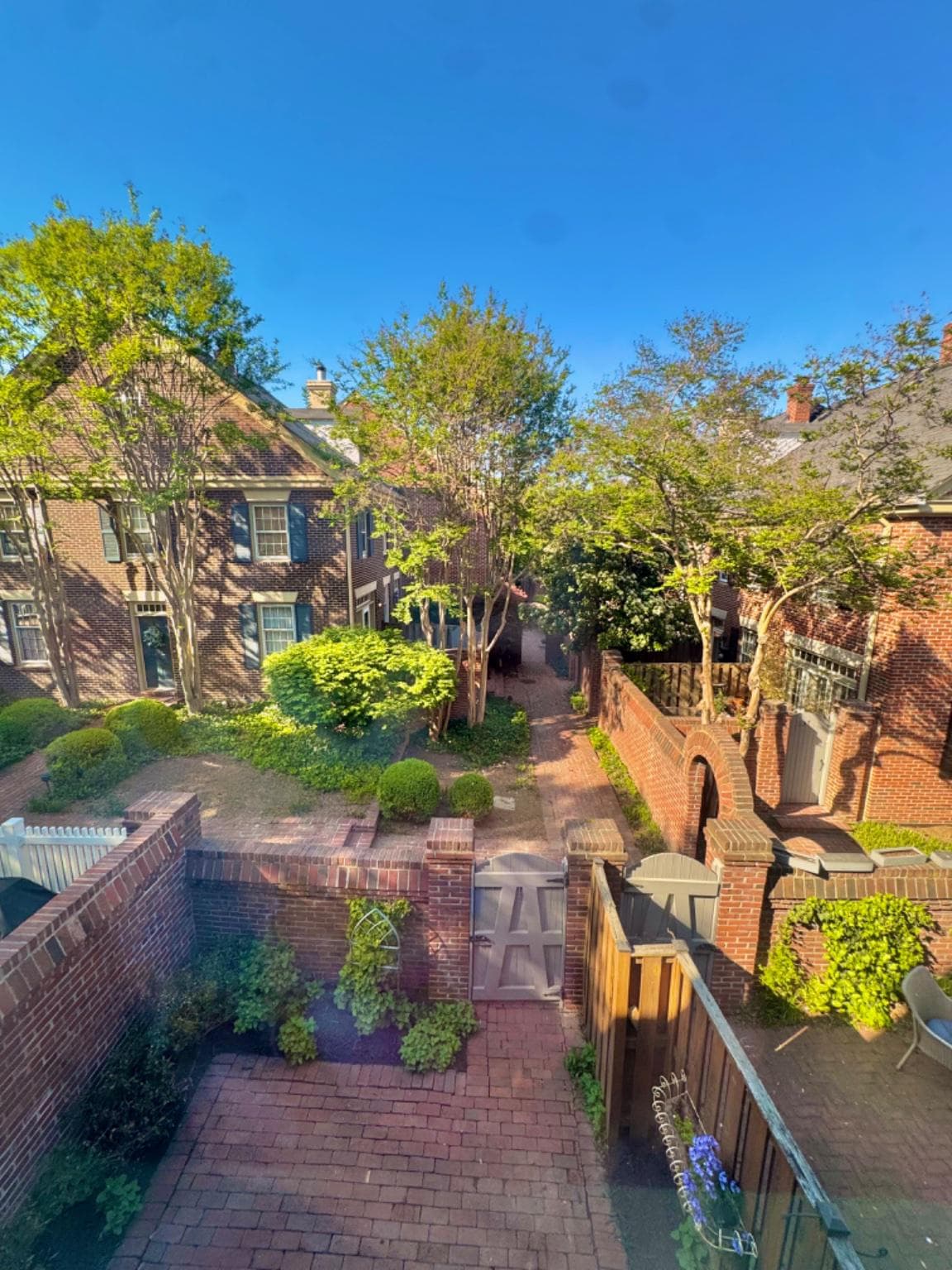 669 S Columbus Street photo 34