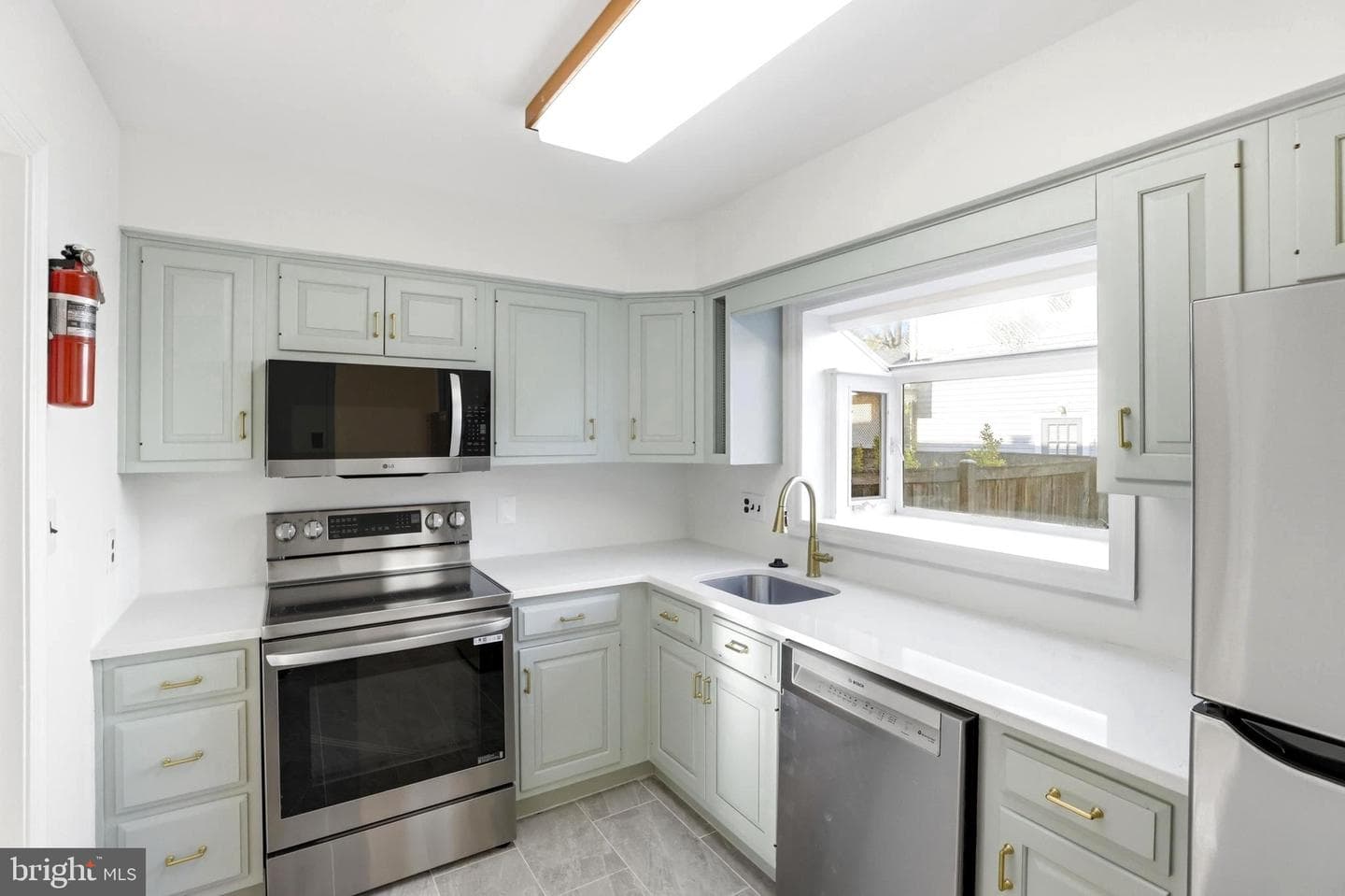 1731 Price Street photo 12