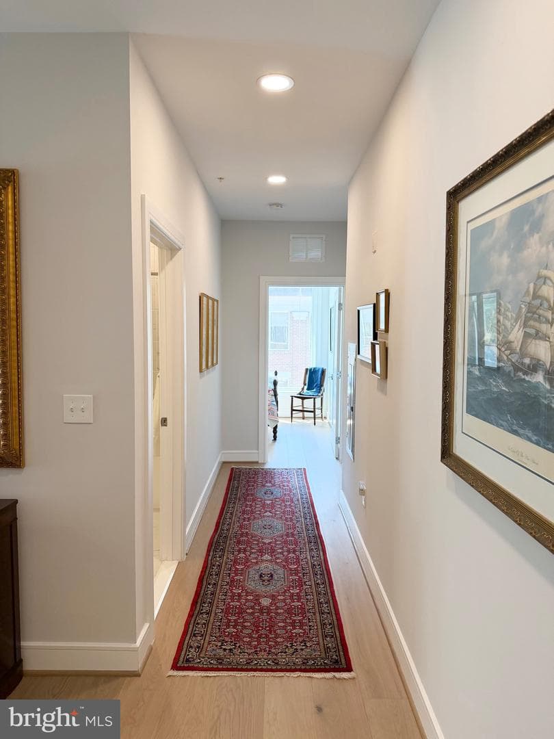 635 Slaters Lane #301 photo 18