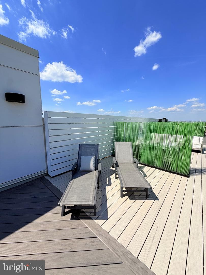 635 Slaters Lane #301 photo 34