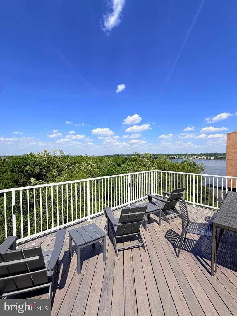 635 Slaters Lane #301 photo 38