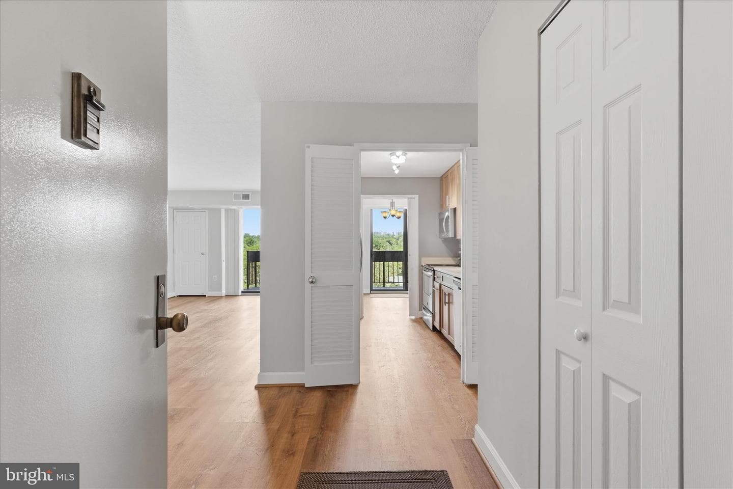 5300 Holmes Run Parkway #707 photo 4