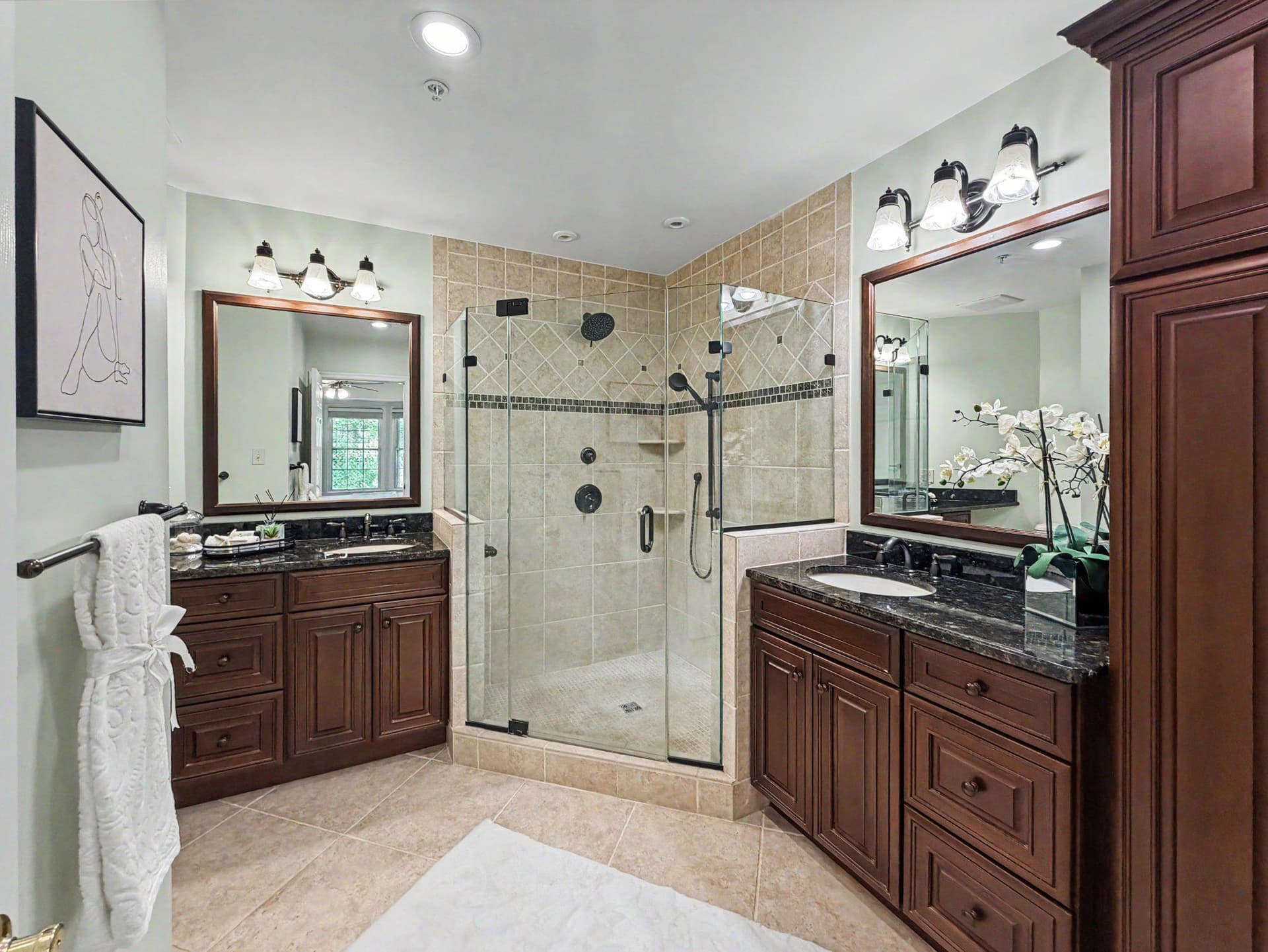 612 N Pitt Street photo 13