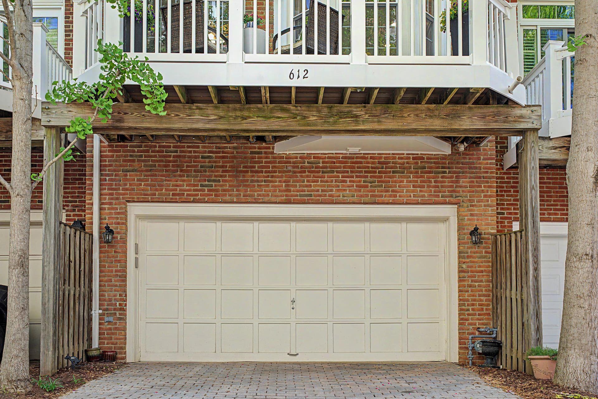 612 N Pitt Street photo 24