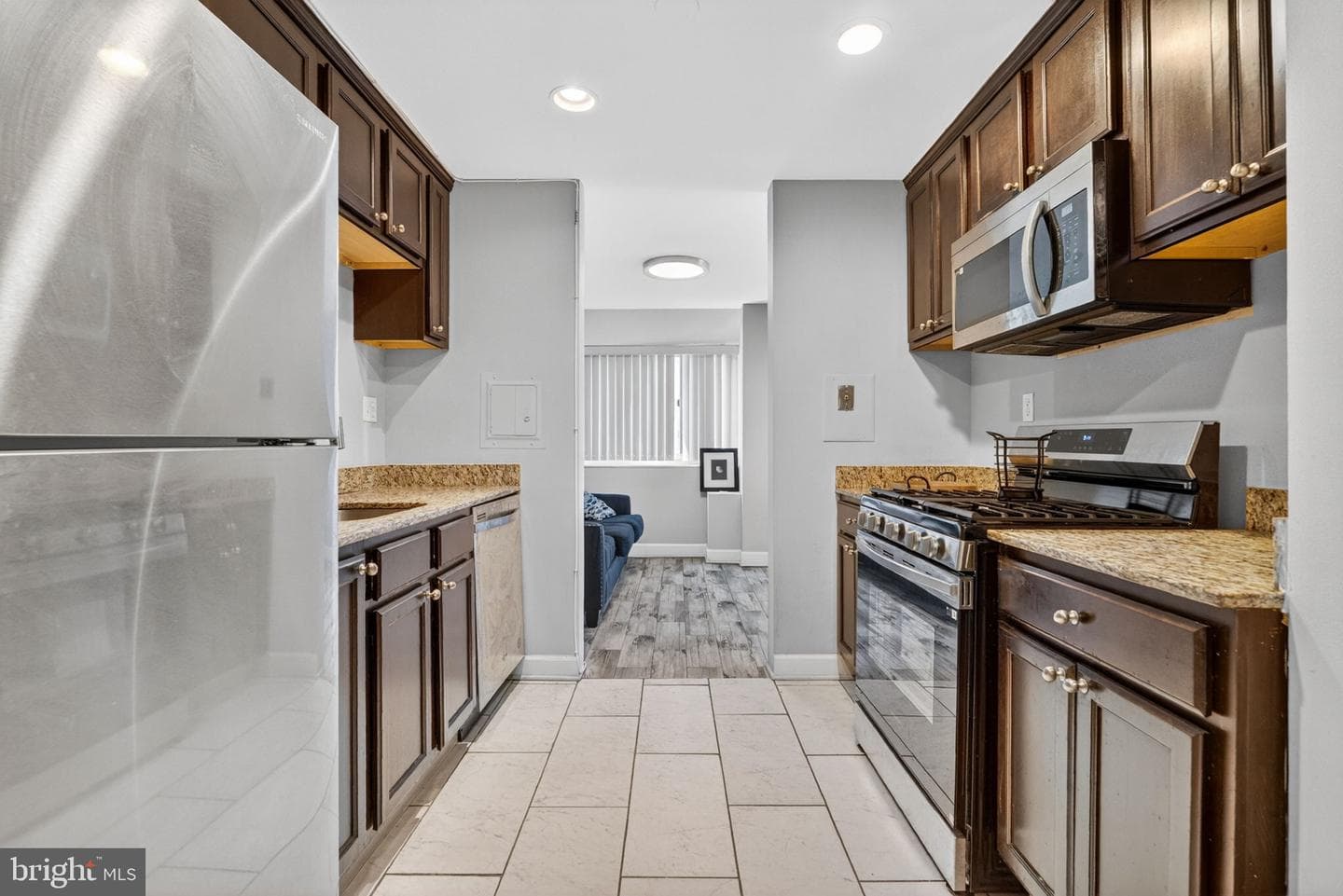 4520 King Street #409 photo 11