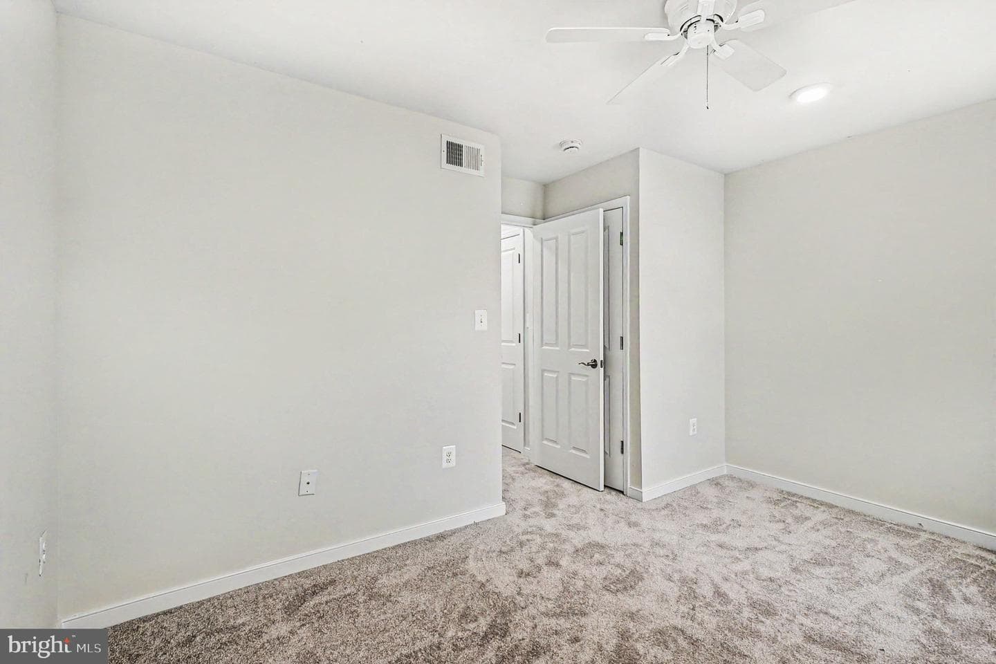 1216 Princess Street photo 20