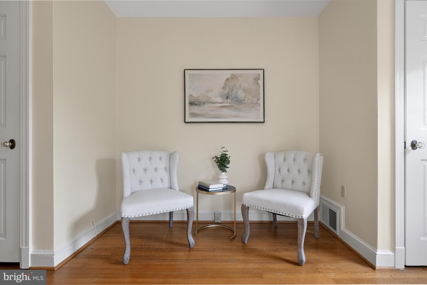 922 S Saint Asaph Street photo 35