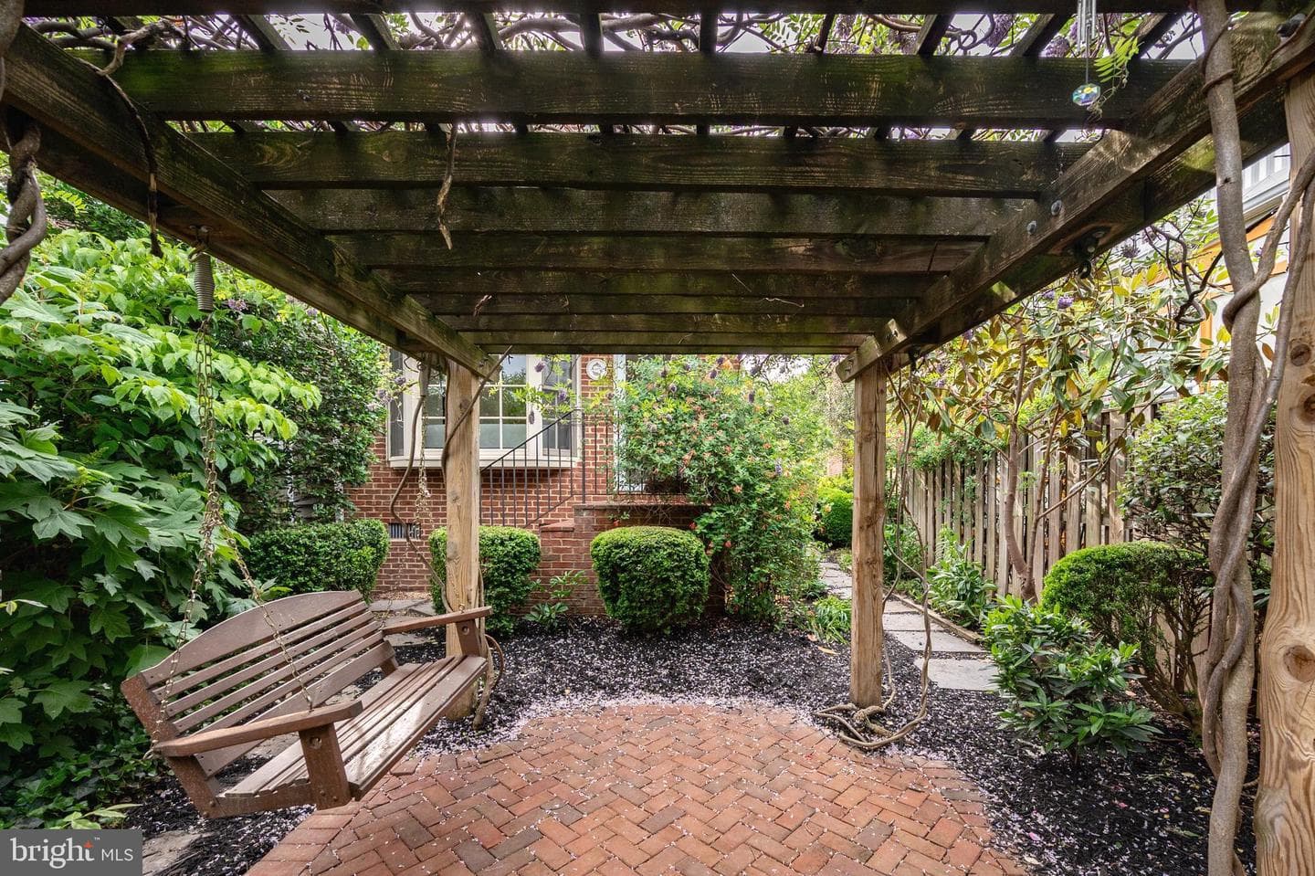 922 S Saint Asaph Street photo 62