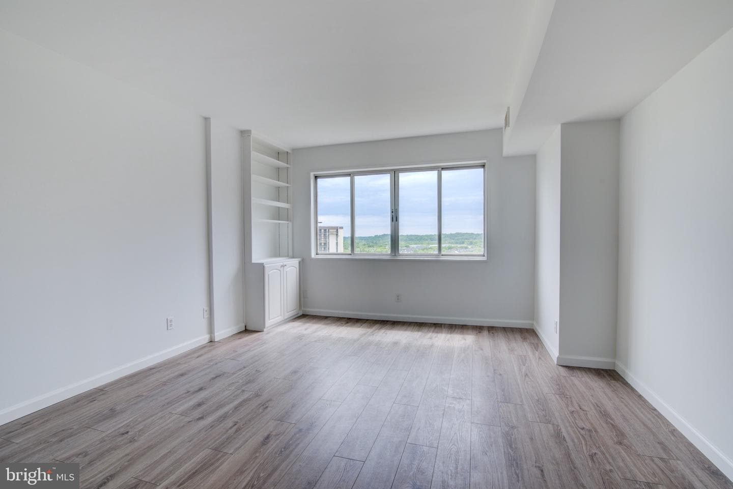 5340 Holmes Run Parkway #1102 photo 2