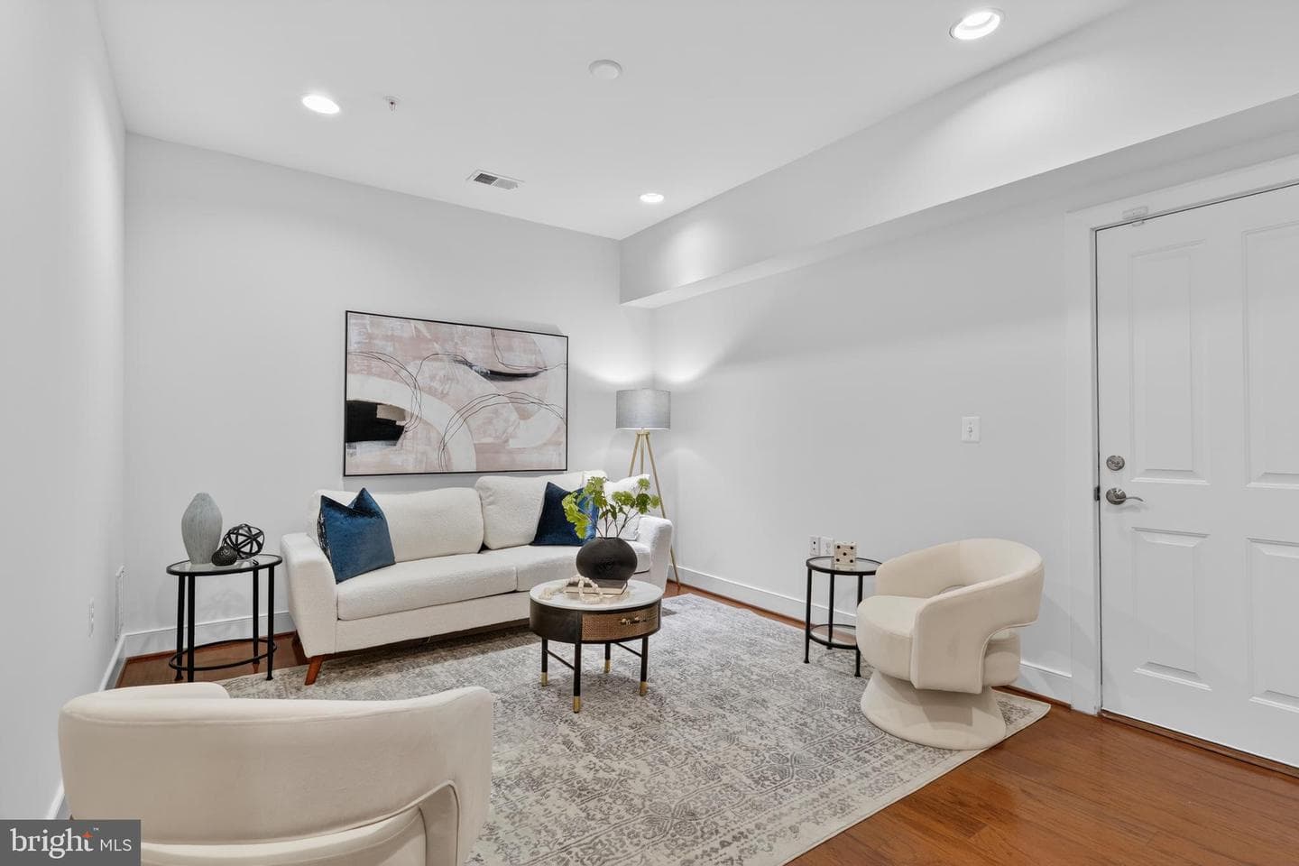 2413 Conoy Street photo 46