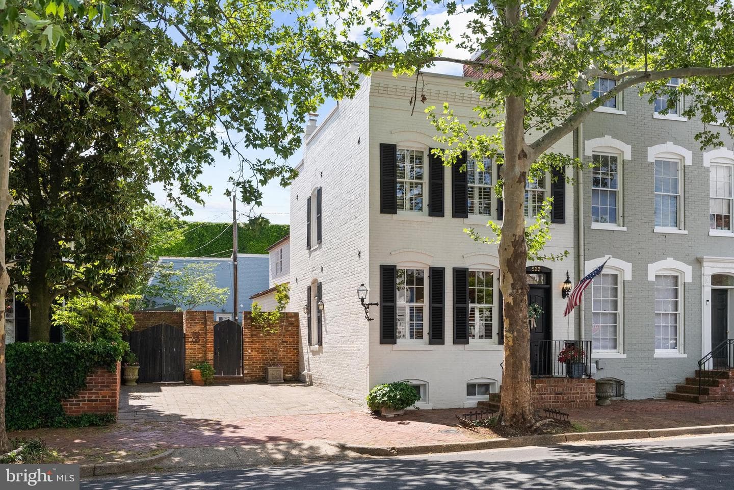 522 Queen Street photo 2