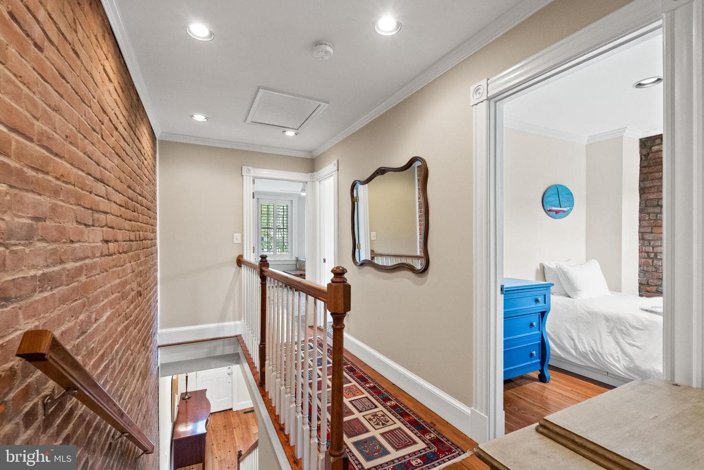 522 Queen Street photo 25