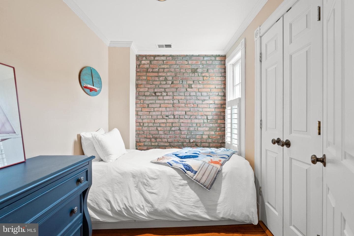 522 Queen Street photo 26