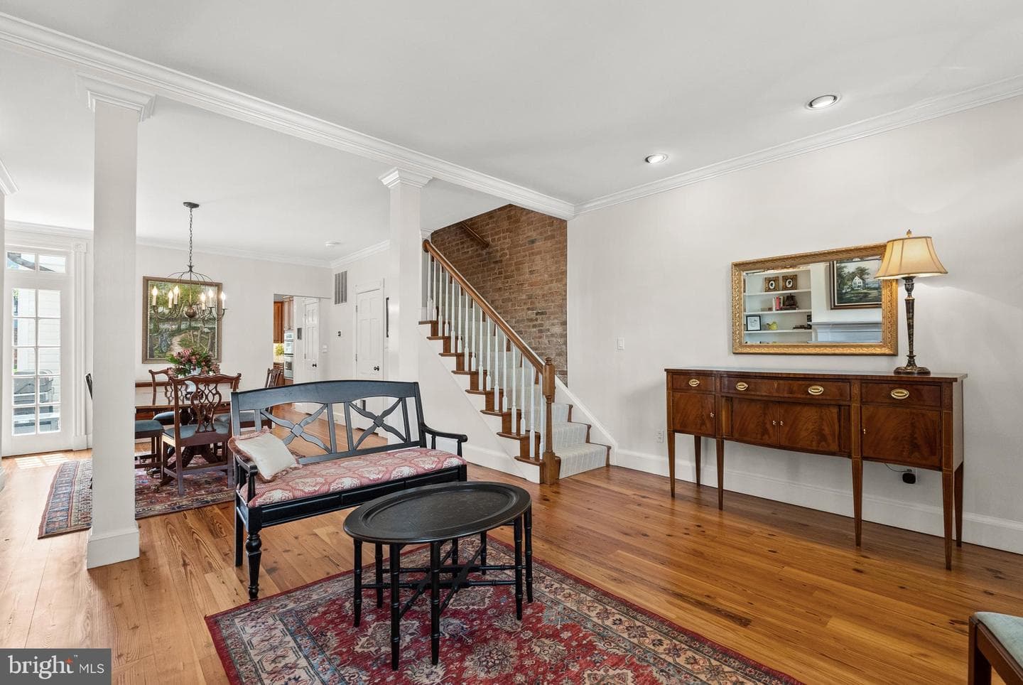 522 Queen Street photo 5