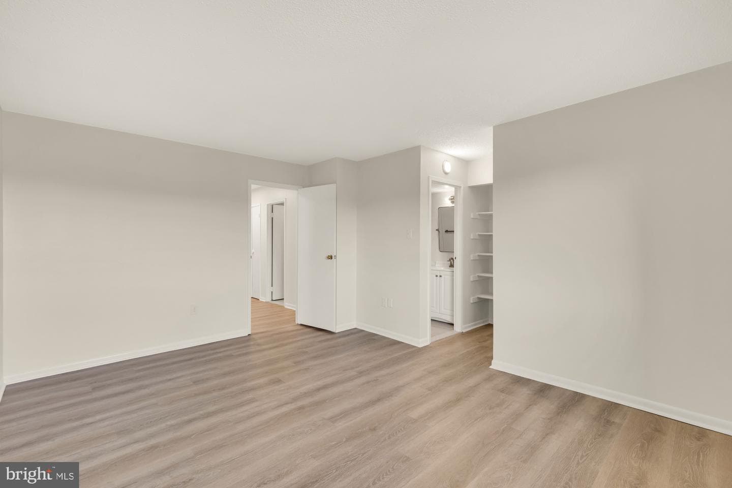 200 N Pickett St #1010 photo 18