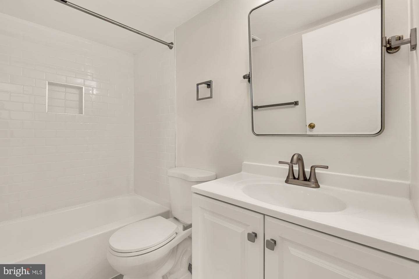 200 N Pickett St #1010 photo 19