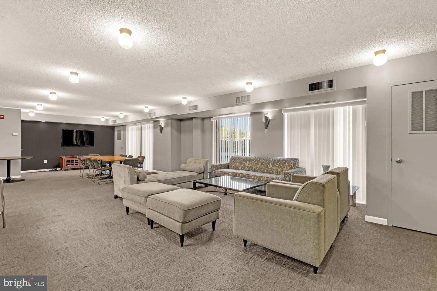 200 N Pickett St #1010 photo 25