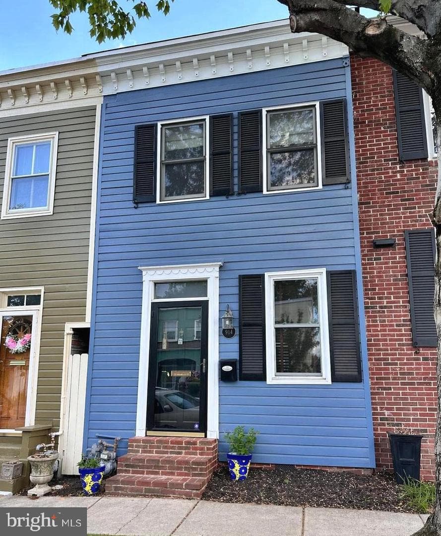 914 Pendleton Street, Alexandria
