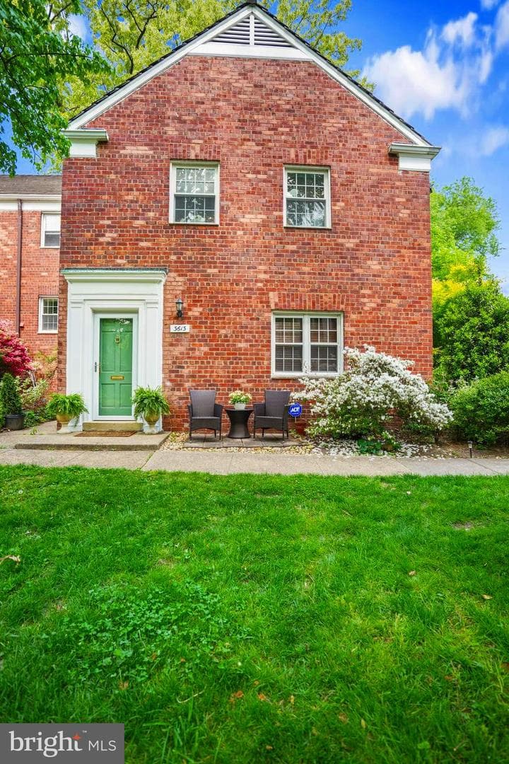 3613 Gunston Road, Alexandria