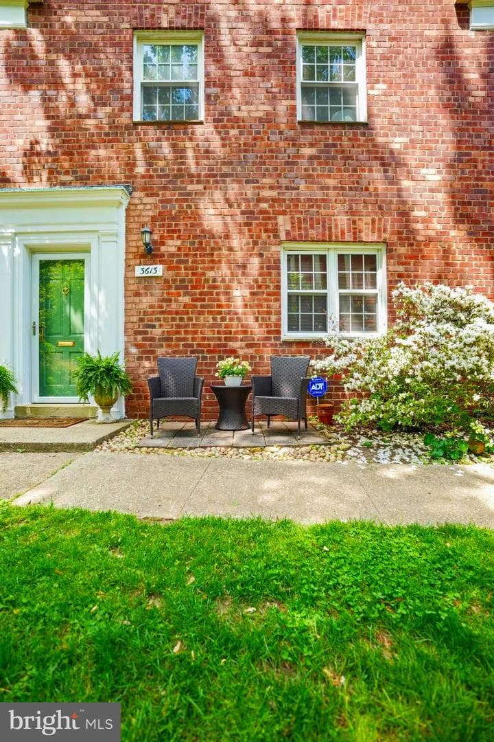 3613 Gunston Road, Alexandria