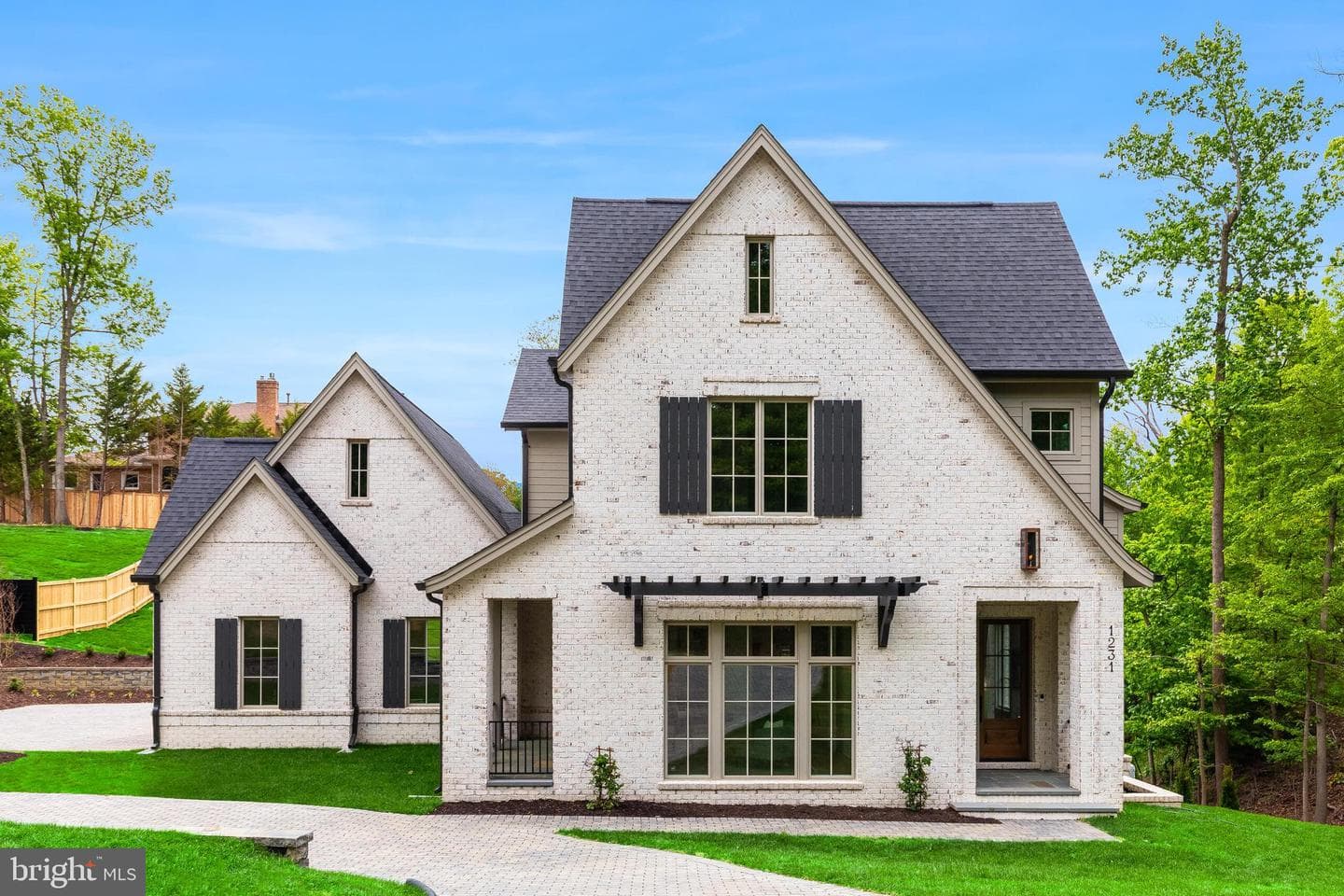 1231 N Pickett Street, Alexandria