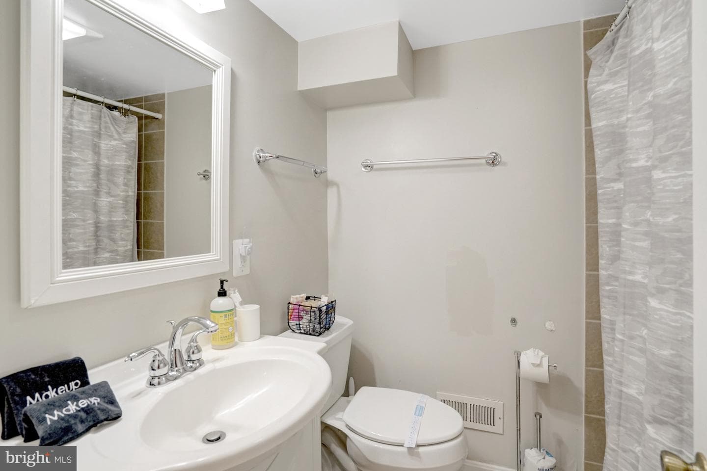 219 Buchanan Street photo 18