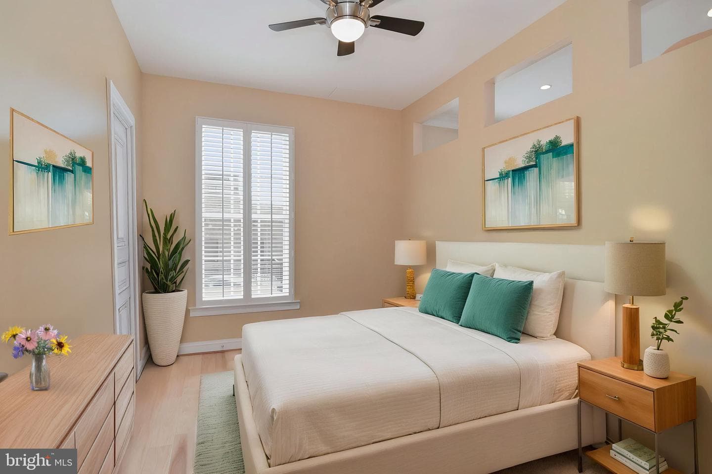 1023 N Royal Street #116 photo 20