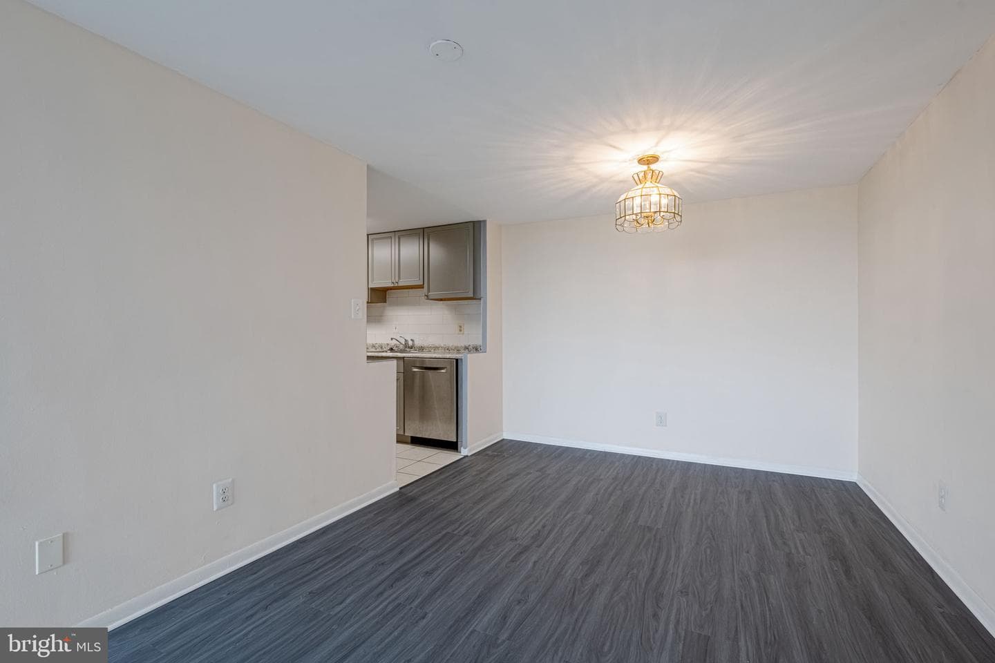 4600 Duke Street #1009 photo 11