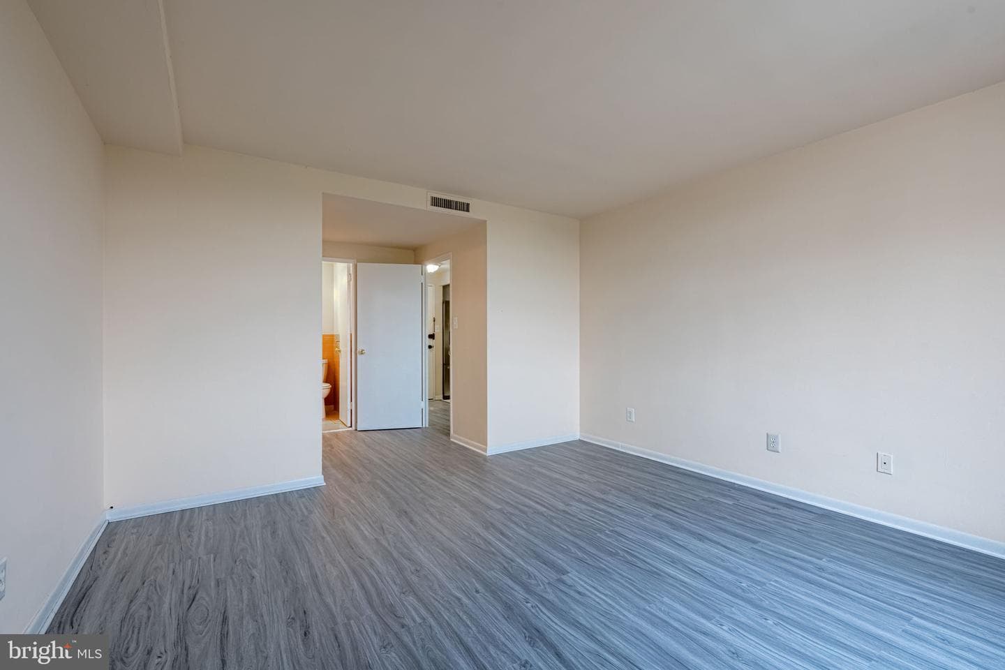 4600 Duke Street #1009 photo 30