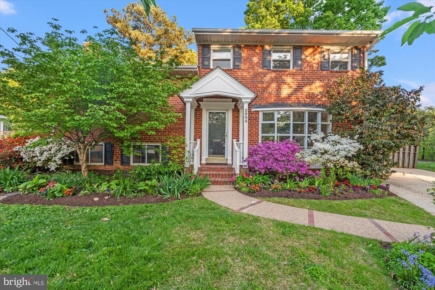 2905 Maplewood Place photo 2