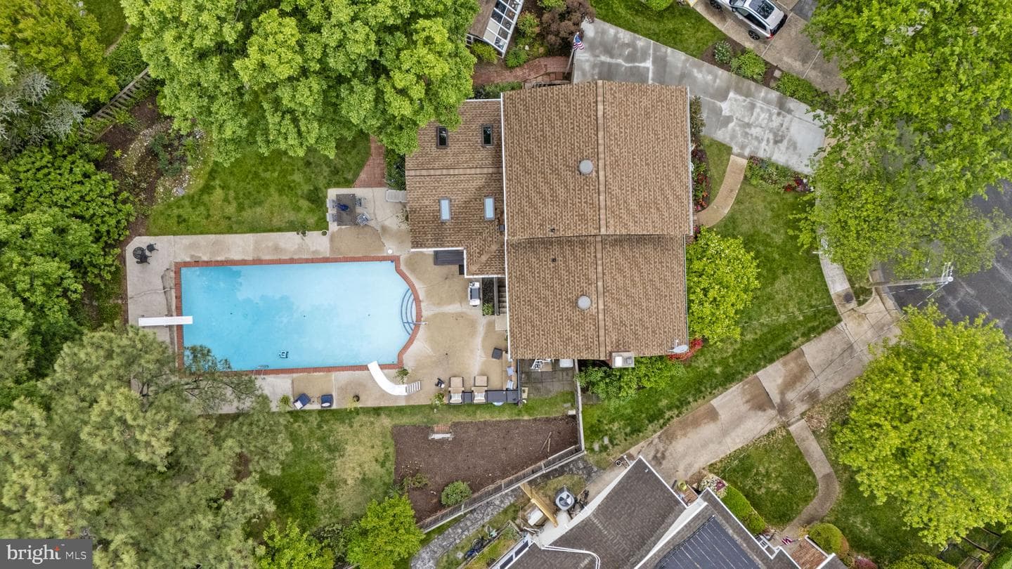 2905 Maplewood Place photo 73