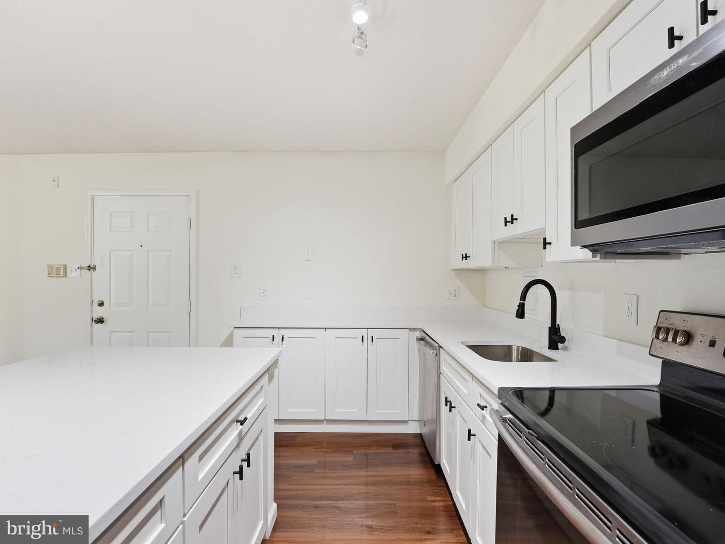 3303 Wyndham Circle #146 photo 8
