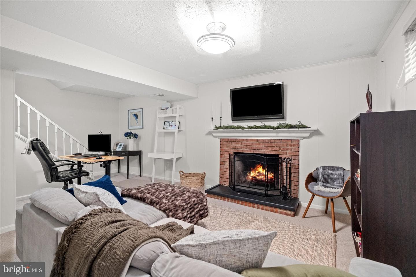 912 Bernard Street photo 20