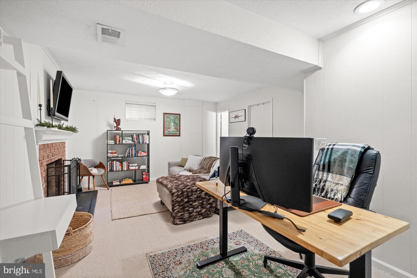 912 Bernard Street photo 21