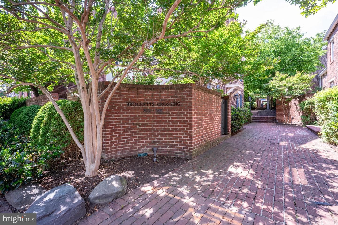 368 N Saint Asaph Street photo 2