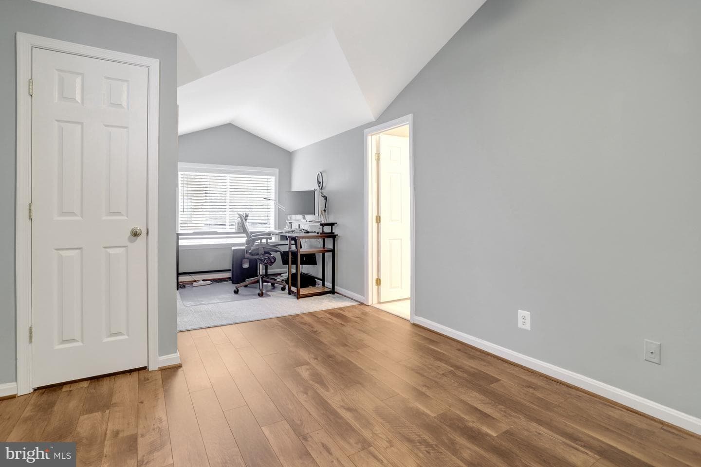 6043 Riddle Walk photo 32