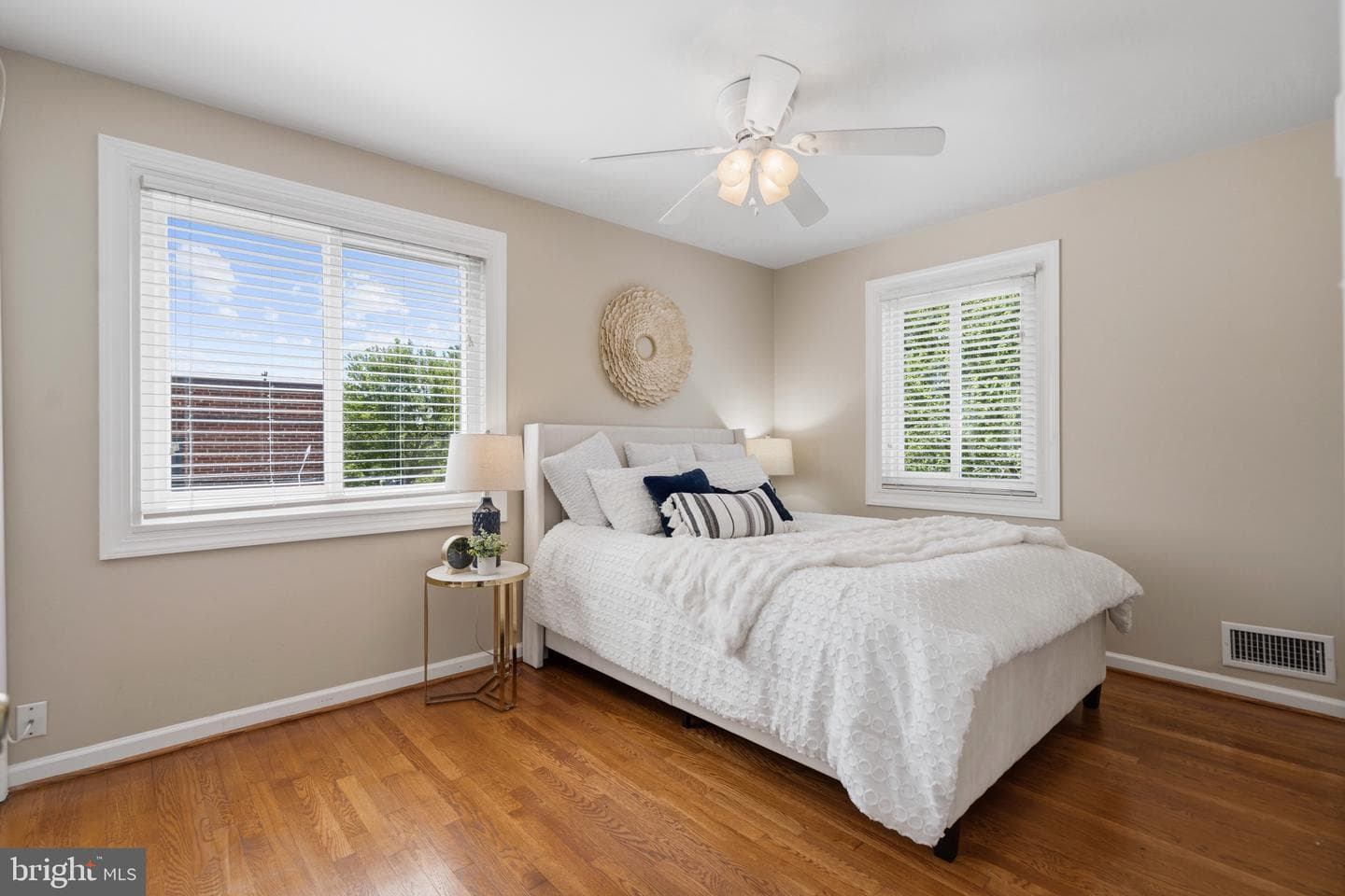 1333 Oronoco Street photo 25